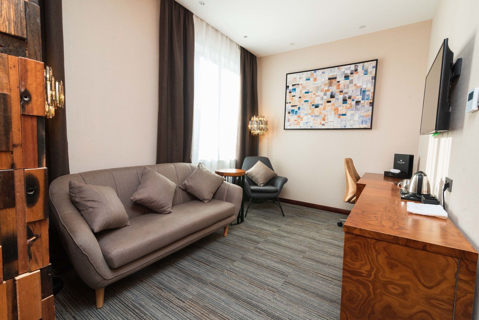 East Astana Hotel Εξωτερικό φωτογραφία